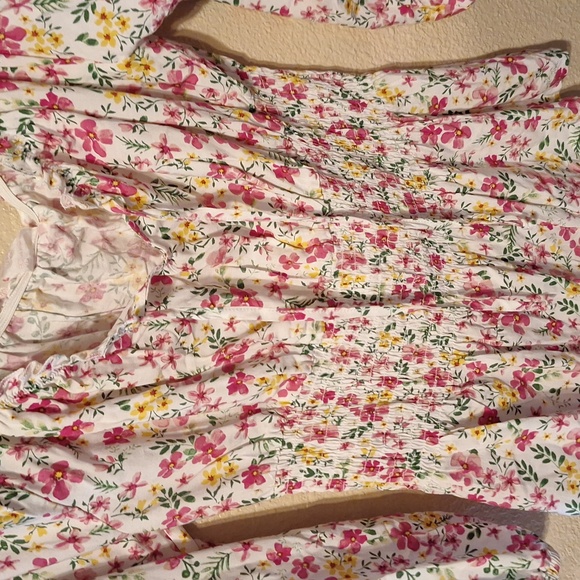 Floral blouse - Picture 2 of 3